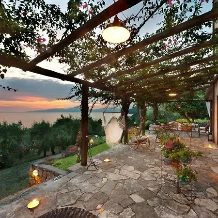 Villa Sleeps 12 Pool Wifi Maratea