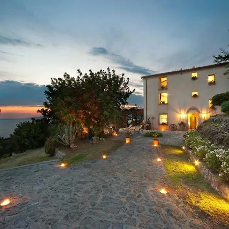 Sleeps 12 Pool Wifi