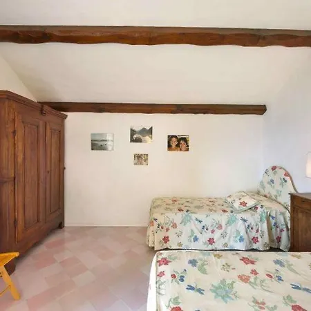 Sleeps 12 Pool Wifi Villa