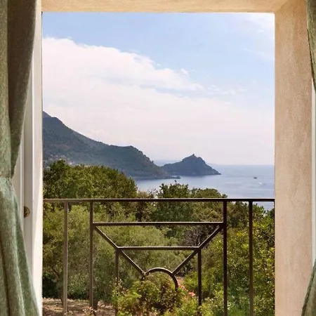 Sleeps 12 Pool Wifi Maratea